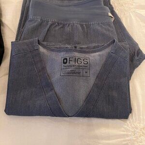 FIGS scrubs set chambray (denim like color)